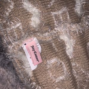 Reversible Juicy Couture scarf